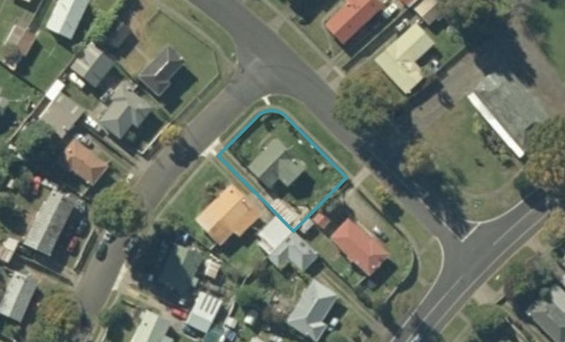 1 Te Takinga Street, Turangi - Carousel 1