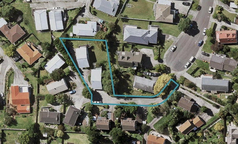 1/11 Helicon Place, Tōtara Vale, Auckland - Carousel 1