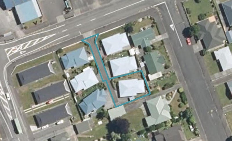 22C Denmark Street, Dannevirke - Carousel 1