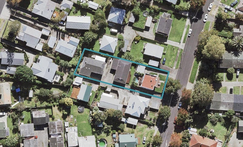 2/4 Pine Street, New Lynn, Auckland - Carousel 1