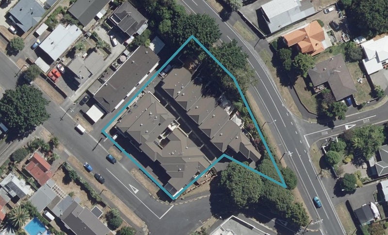 2E Riro Street, Hamilton East, Hamilton - Carousel 1