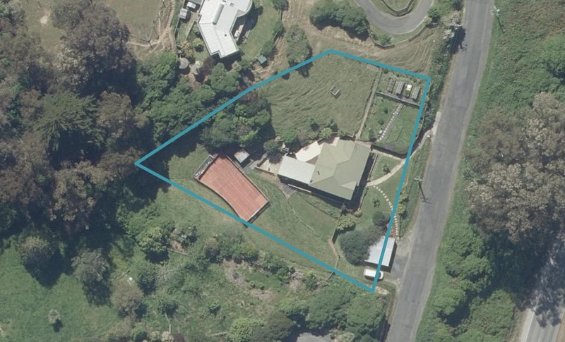 32 Burkes Drive, Saint Leonards, Dunedin - Carousel 1