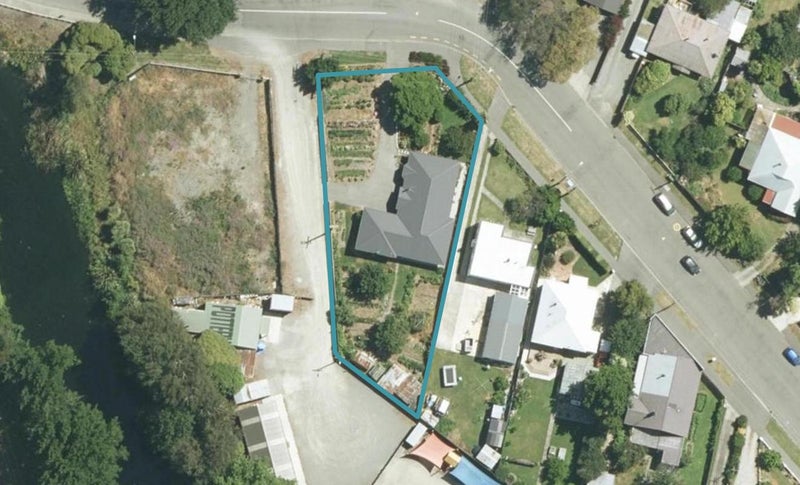 8 Dillons Point Road, Islington, Blenheim - Carousel 1