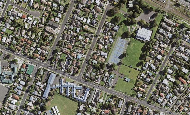 1/3 Frances Street, Manurewa, Auckland - Carousel 1