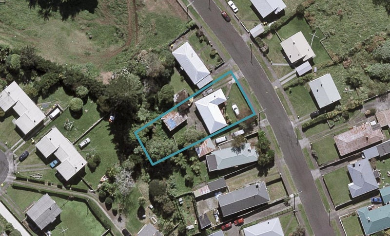 63 Banks Street, Marfell, New Plymouth - Carousel 1
