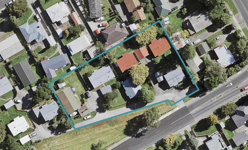 36 Settlement Road, Papakura, Papakura - Carousel 1