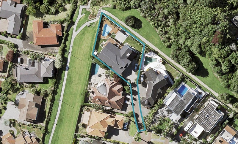 45 Quedley Court, Eastern Beach, Auckland - Carousel 1