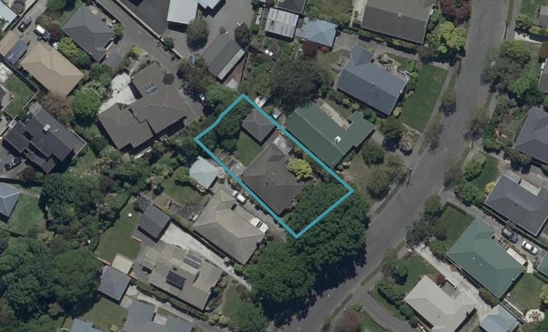 51 Sevenoaks Drive, Bryndwr, Christchurch - Carousel 1