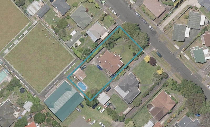 9 Caius Avenue, Gonville, Whanganui - Carousel 1