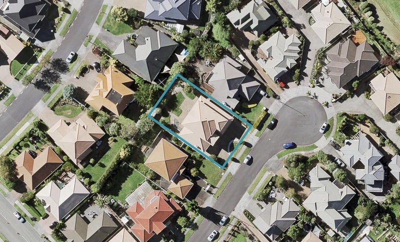 10 Chale Place, Somerville, Auckland - Carousel 1