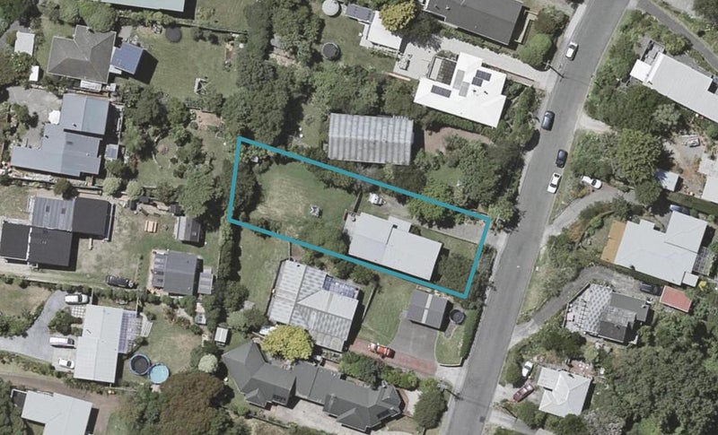 61 Glen Road, Raumati South, Paraparaumu - Carousel 1
