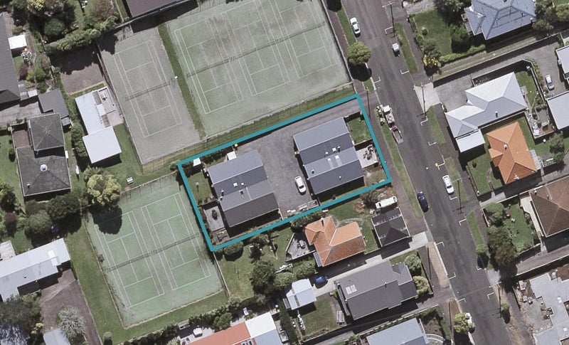 10D Chilman Street, Strandon, New Plymouth - Carousel 1