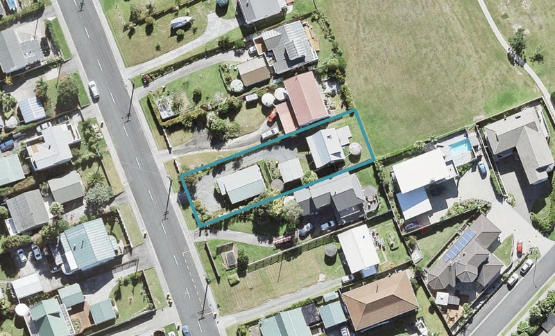 24 Shakespear Road, Army Bay, Whangaparaoa - Carousel 1