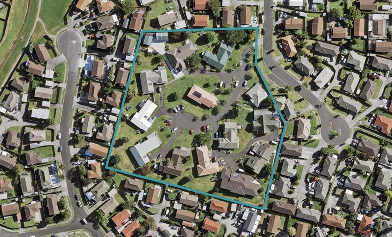 7 Rebecca Rise, Weymouth, Auckland - Carousel 1