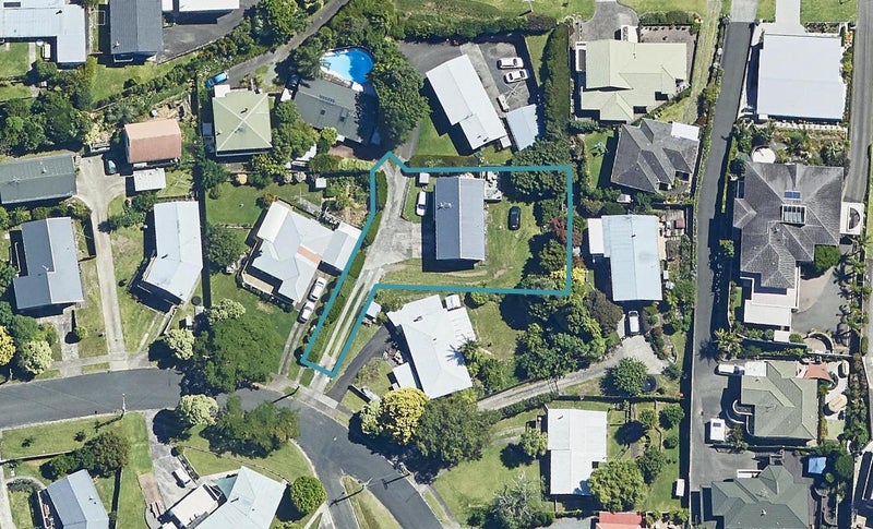 27 Emily Place, Bellevue, Tauranga - Carousel 1