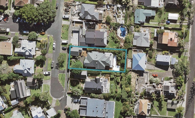 5 Richmond Avenue, Northcote Point, Auckland - Carousel 1