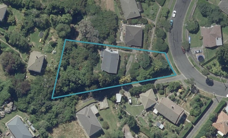 23 Craighall Crescent, Wakari, Dunedin - Carousel 1