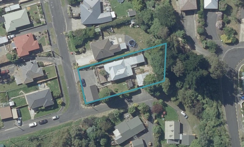 9 Shipka Street, Abbotsford, Dunedin - Carousel 1