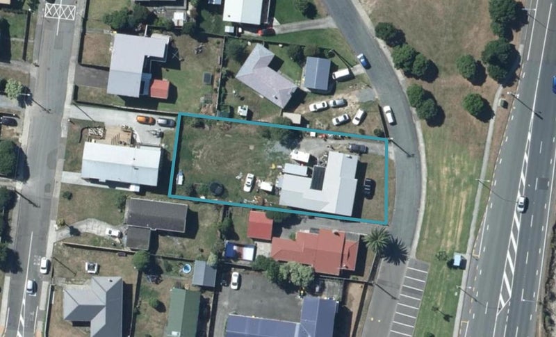5 Tangare Drive, Takapuwahia, Porirua - Carousel 1