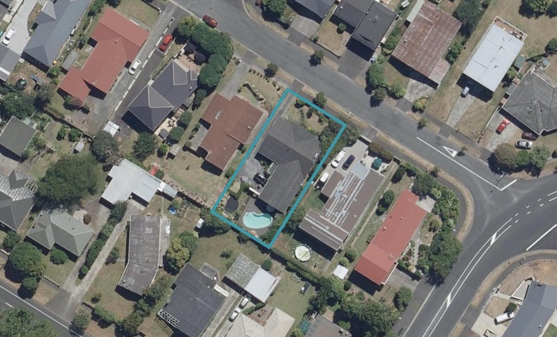 5 Samuel Place, Queenwood, Hamilton - Carousel 1