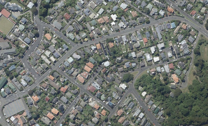26 Pollock Street, Maori Hill, Dunedin - Carousel 1