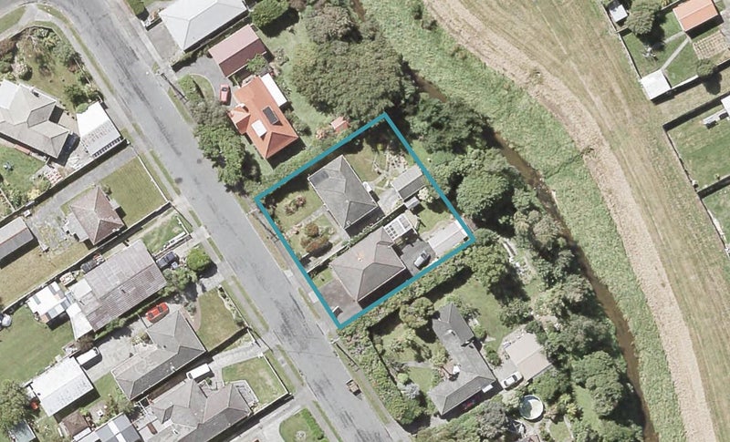 2/32 Hyde Street, Wainuiomata, Lower Hutt - Carousel 1