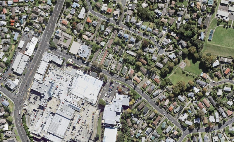 76 Bentley Avenue, Glenfield, Auckland - Carousel 1