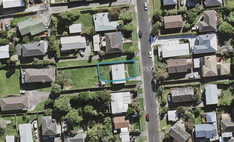 8 Elliott Avenue, Bayview, Auckland - Carousel 1