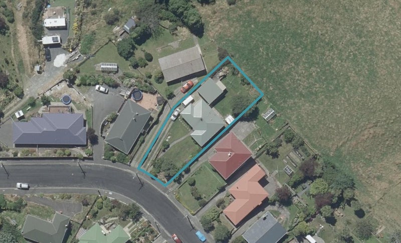 17 Truby King Crescent, Liberton, Dunedin - Carousel 1