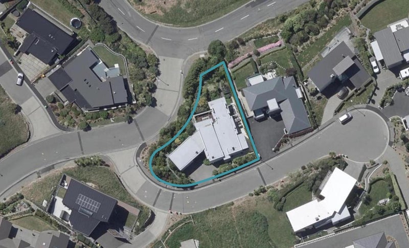 1 Peregrine Close, Mount Pleasant, Christchurch - Carousel 1