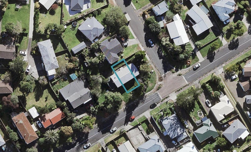 41A Peach Road, Glenfield, Auckland - Carousel 1