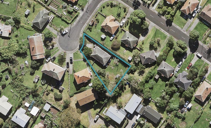 4 Kinloch Avenue, Wesley, Auckland - Carousel 1