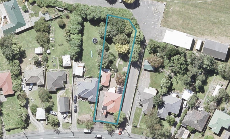 87 Hine Road, Wainuiomata, Lower Hutt - Carousel 1
