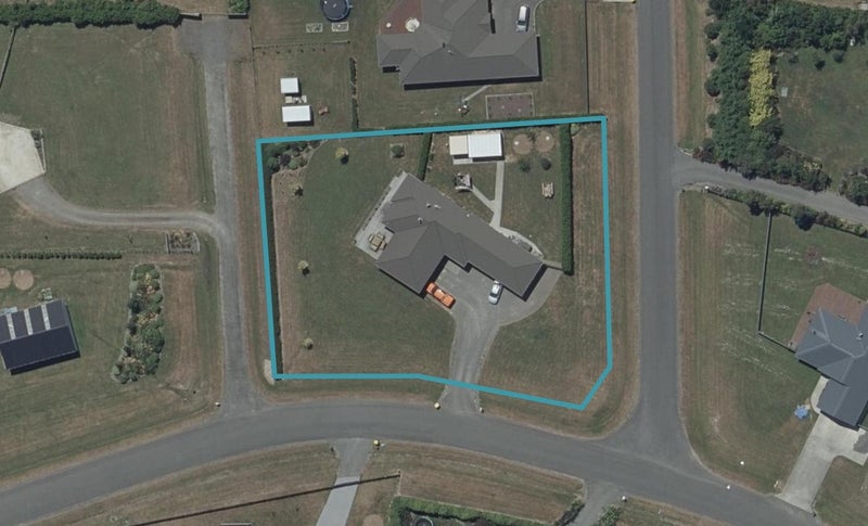 18 Wapiti Avenue, Feilding, Feilding - Carousel 1