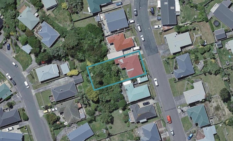 19 Baylands Drive, Newlands, Wellington - Carousel 1