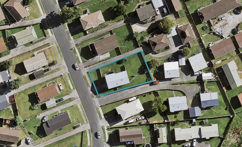 19 Hanford Place, Clendon Park, Auckland - Carousel 1