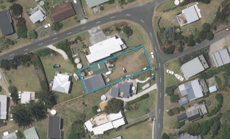 12 Eveline Street, Mangawhai Heads, Mangawhai - Carousel 1