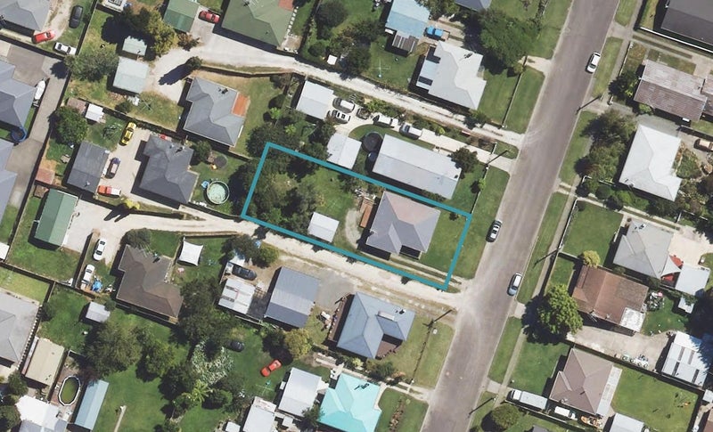 11 Clarence Street, Te Hapara, Gisborne - Carousel 1