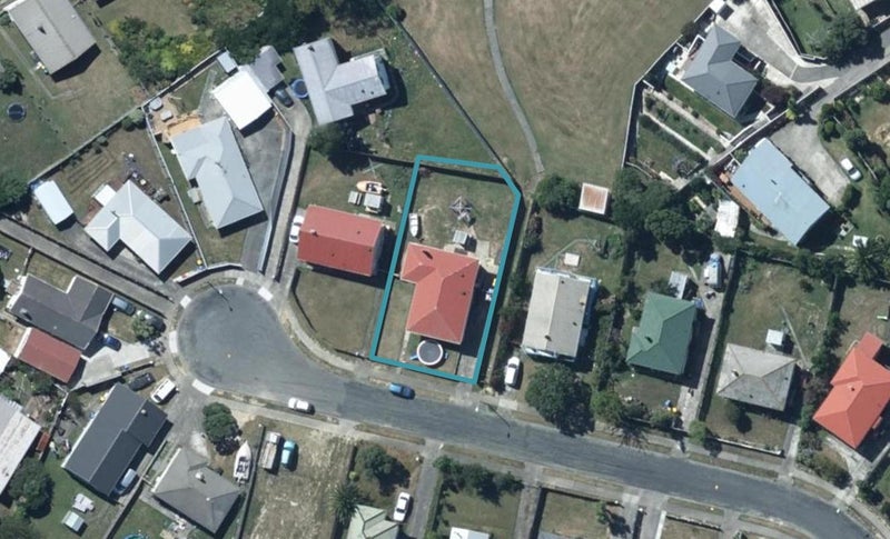 24 Caduceus Place, Ascot Park, Porirua - Carousel 1