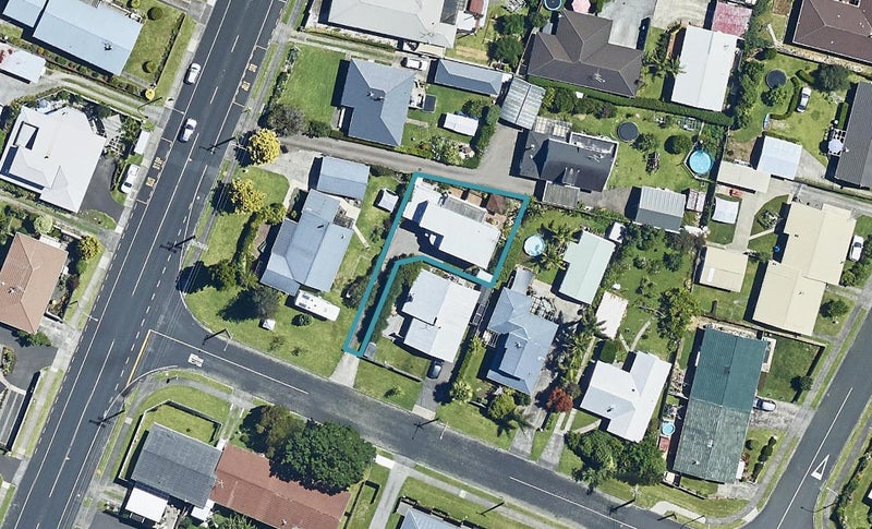 6B Keilor Road, Otumoetai, Tauranga - Carousel 1