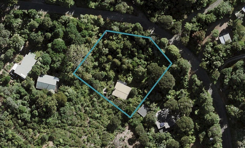 28 Great Barrier Road, Oneroa, Waiheke Island - Carousel 1