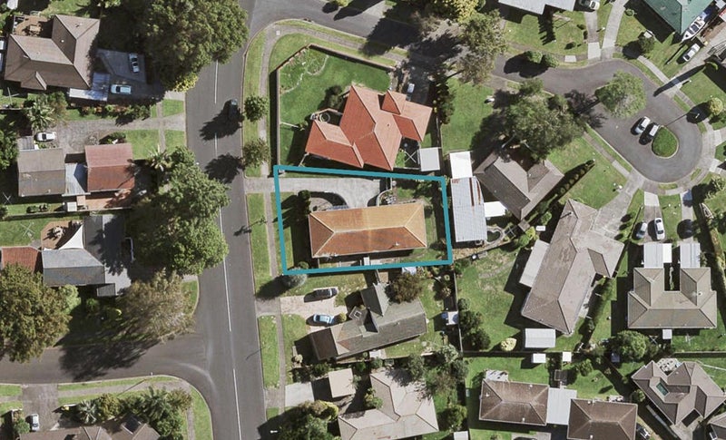 1/12 Beaumaris Way, Conifer Grove, Takanini - Carousel 1