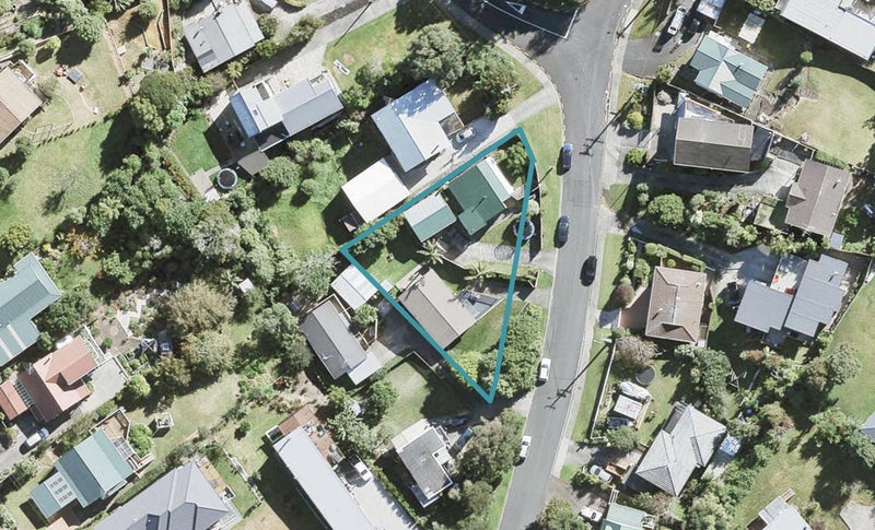 6 Pohutukawa Avenue, Red Beach, Whangaparāoa - Carousel 1