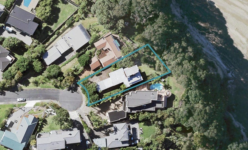 18 Tui Vale Road, Shelly Park, Auckland - Carousel 1