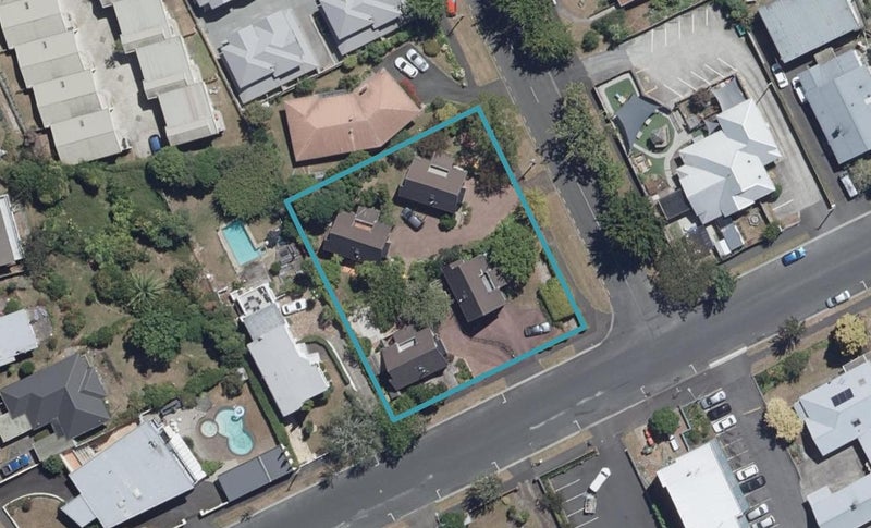 142 Clarence Street, Hamilton Lake, Hamilton - Carousel 1