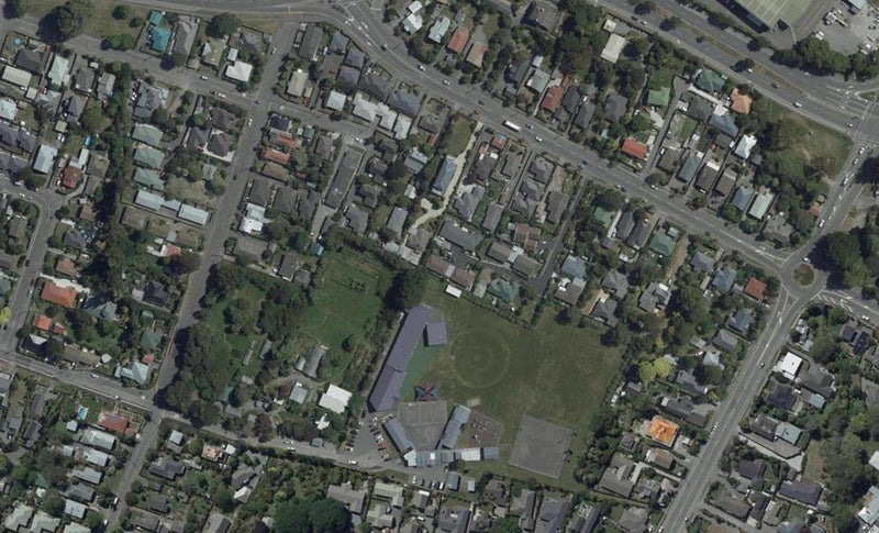 2/11 Manatu Lane, Waltham, Christchurch - Carousel 1