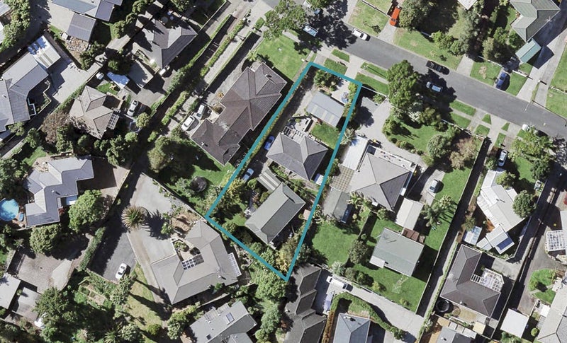 1/67 Howe Street, Howick, Auckland - Carousel 1