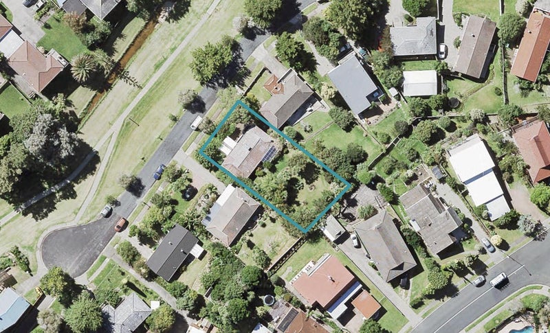 7 Walnut Lane, Browns Bay, Auckland - Carousel 1