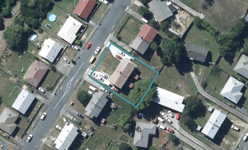 44 Waihemo Street, Waitangirua, Porirua - Carousel 1