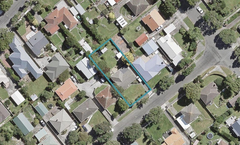 2 Galway Street, Waterloo, Lower Hutt - Carousel 1